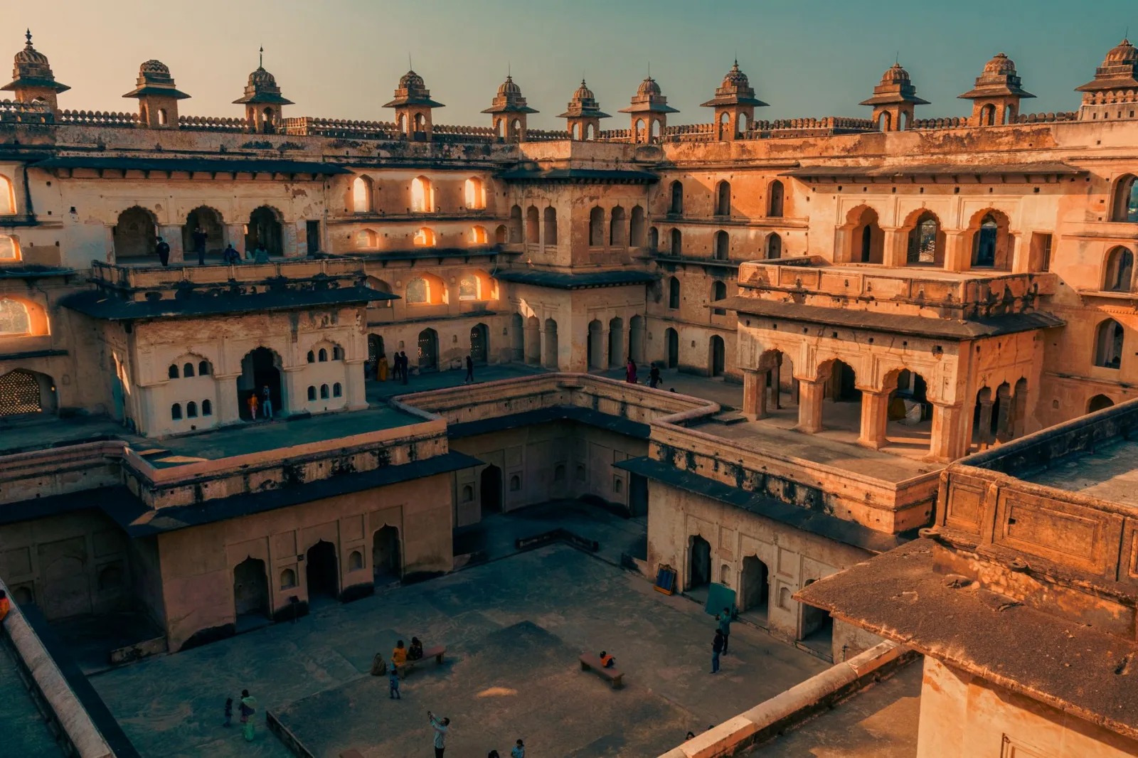 Explore the majestic Raja Mahal palace in Jhansi, a testament to India's rich history and architecture.